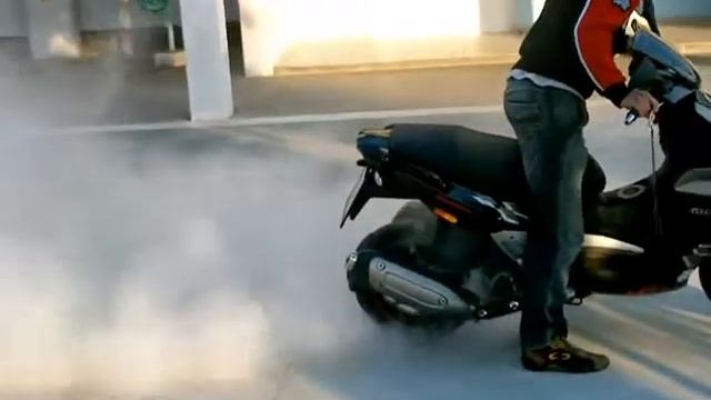 MTR Team Gilera vx 125 burnout смотреть онлайн