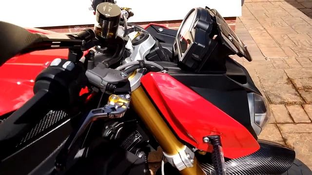 BMW S1000R (Carbon) walkaround смотреть онлайн