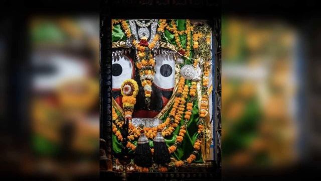 Traditional Hindi Bhajan sung by Atulya Champatiray. смотреть онлайн