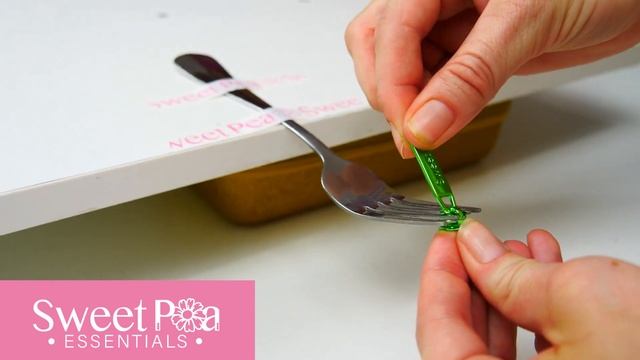 How to put a zipper pull on to zipper tape смотреть онлайн