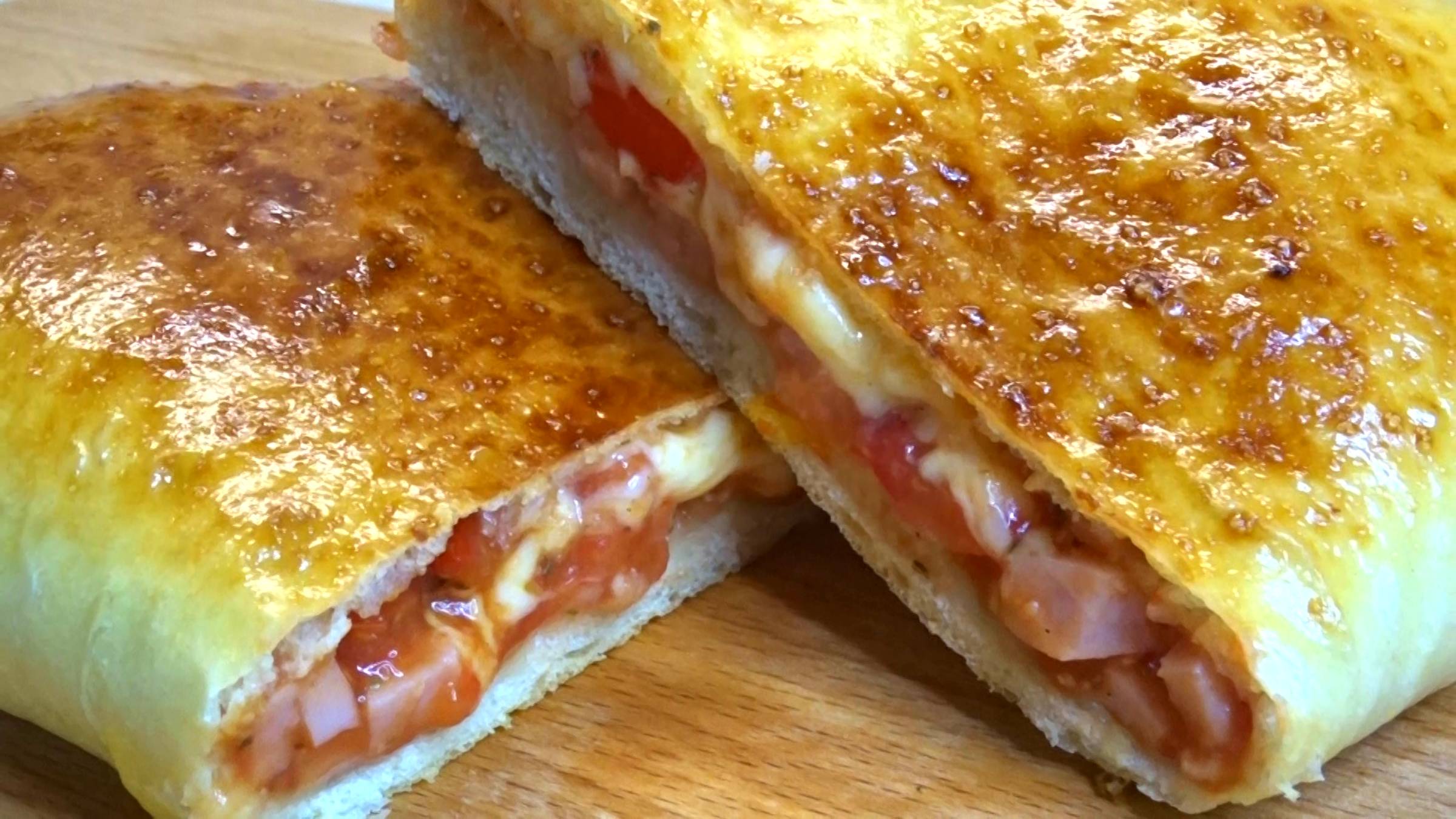 ЗАКРЫТАЯ ПИЦЦА Кальцоне. Нежное тесто и много сочной начинки. Все СЕКРЕТЫ ТЕСТА для ПИЦЦЫ Кальцоне смотреть онлайн