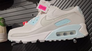 Фирменный магазин Nike в Хошимине. Цены на апрель 2025г. ТЦ Siagon Center.