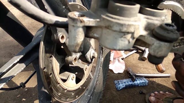 how to replace front brake pads on bajaj pulsar смотреть онлайн