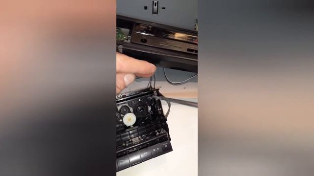 SONY TC-FX211 CASSETTE DECK PART 2 BELT REPLACMENT смотреть онлайн