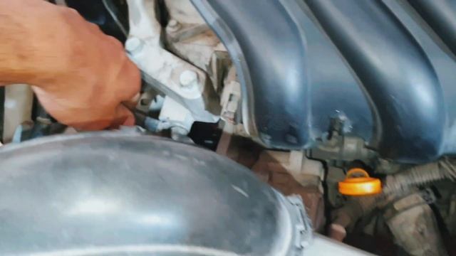 Nissan sunny U1001,U1000 can comm circuit easy fix. смотреть онлайн