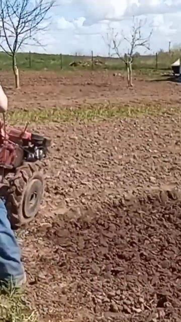 весенняя пахота смотреть онлайн