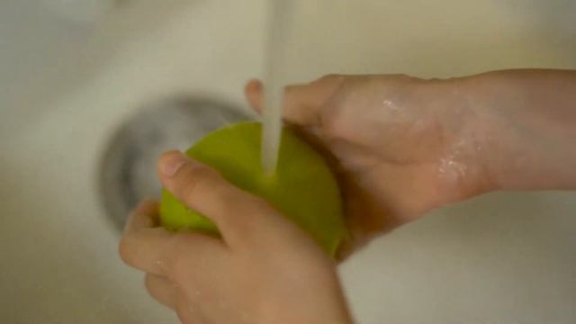 Экологичные средства для уборки Green Love смотреть онлайн