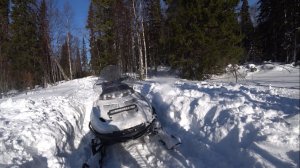Снегоход с двигателем к6а, застрял в глубоком сугробе