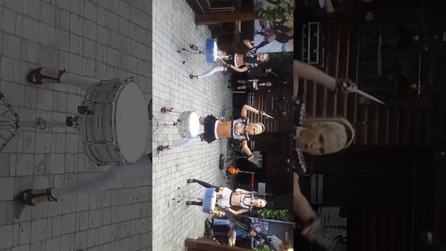 шоу барабанщиц «X-fashion» открытие летнего байк-кофе "FREEDOM" смотреть онлайн