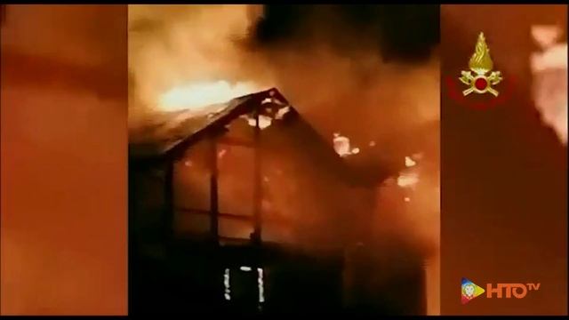 Vigili del Fuoco - Zoldo Alto (BL), Incendio di 2 abitazioni tipiche delle Dolomiti - www.HTO.tv смотреть онлайн