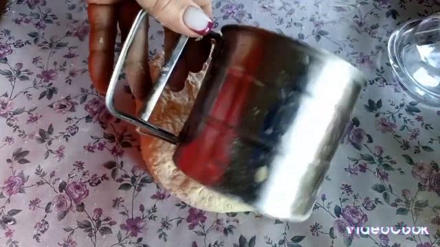 Ирина о всяком разном, жарим 🔥 пирожки 🥮 тесто на кефире. начинка картошка 🥔 с печёнкой. смотреть онлайн
