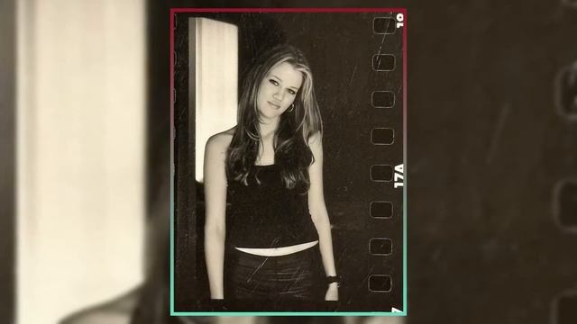 Khloe Kardashian’s Stunning Transformation: See Her First Headshots at 17! смотреть онлайн
