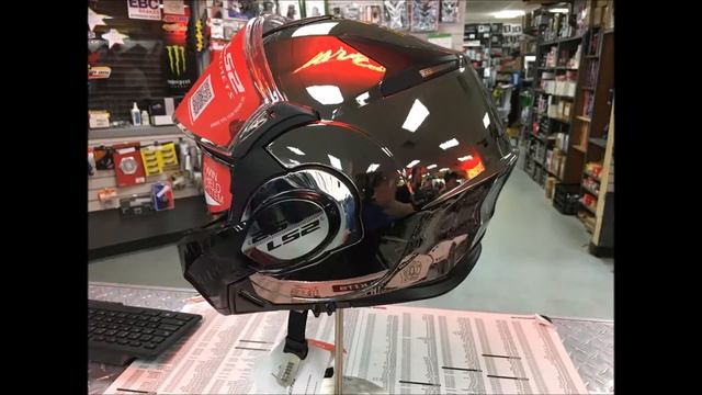 Check It Out! LS2 Valiant Helmets at Team Garner смотреть онлайн