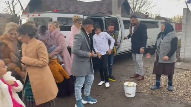 Nunta Zimnicea Limuzina Hummer H2 0730 500 700 смотреть онлайн