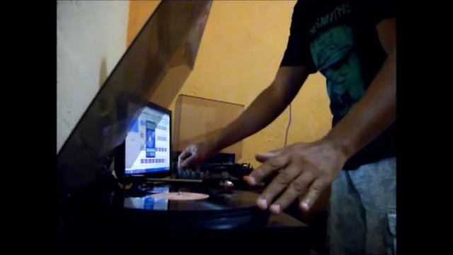 Set Clássicos do Funk só Vinil CCE BD 250 смотреть онлайн