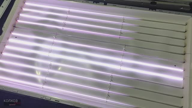 Ремонт Samsung LE40D550K1W. Не включается, появляется надпись самсунг и гаснет. Замена CCFL лампы.