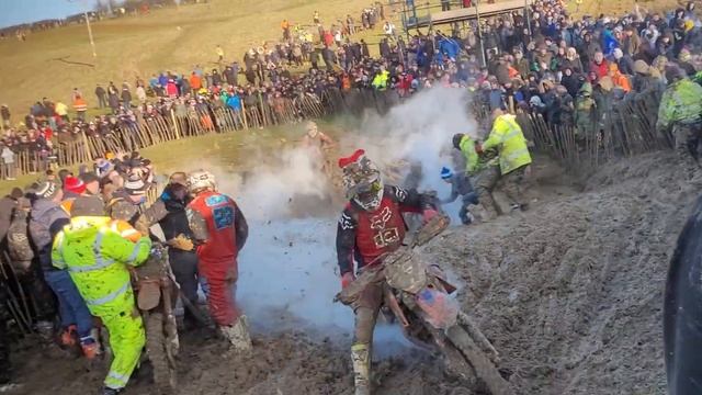 Wild And Woolly 95th Annual Motocross Race. 26/12/22. Absolute Carnage! смотреть онлайн