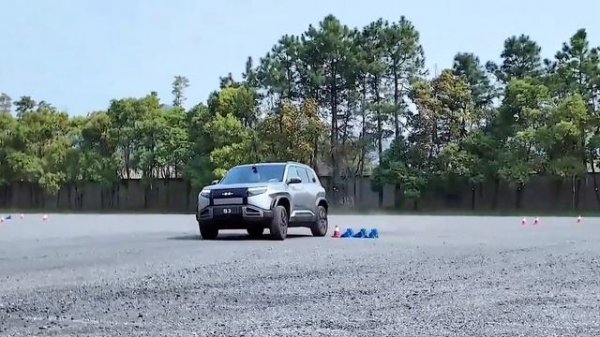 BYD Leopard Titanium 3: Когда Дрон в придачу.