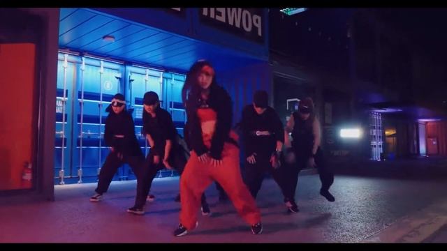 welcome to the party dance смотреть онлайн