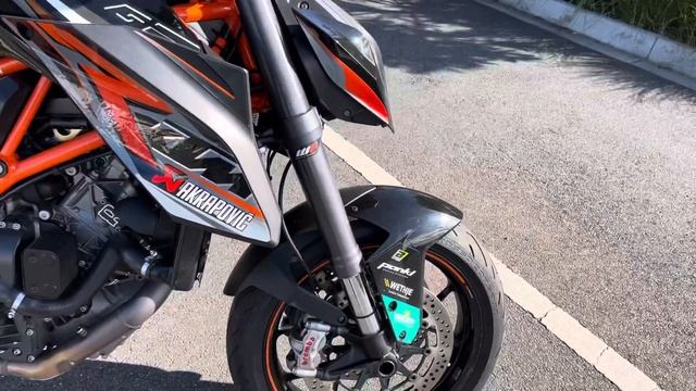 2014 Ktm superduke 1290r review and sum modes 57000ks смотреть онлайн
