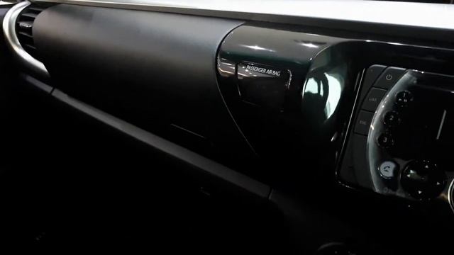 TOYOTA HILUX 2018 DOUBLE CAB 2.4G Malaysia Walk Around смотреть онлайн