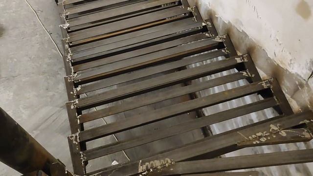 Каркас лестницы из уголка, точность и надежность на долгие годы. смотреть онлайн