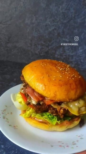 Bacon my heart. #shorterisbetter #cooking #shorts #burger смотреть онлайн