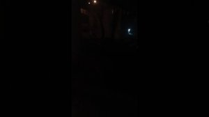 вид из окна на ночной город
общаюсь в чате