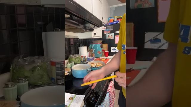 Josh & Momma make Lunch on Live! смотреть онлайн