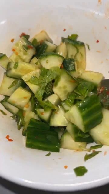 cucumber mint salad смотреть онлайн