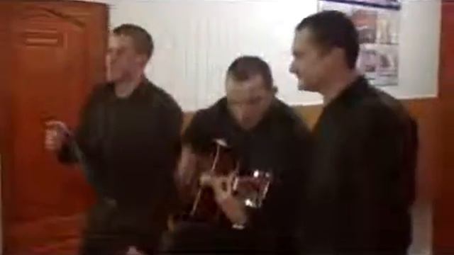 Новый год в казарме, чуток залажали, но всё равно понравилось ARMY NEW YEAR смотреть онлайн