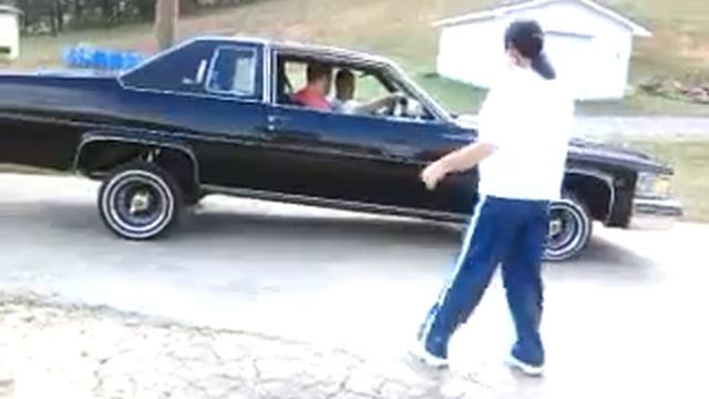 78 Cadi Coupe doing a lil chippin. смотреть онлайн