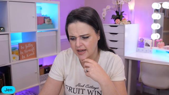 LIVE CHAT - We are never ever ever buying these products again... смотреть онлайн