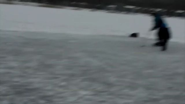 В хоккей играют настоящие старички смотреть онлайн