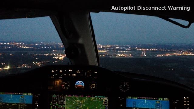 Cessna Citation Mustang Landing Cockpit, Nashville at Night and ATC Radio смотреть онлайн