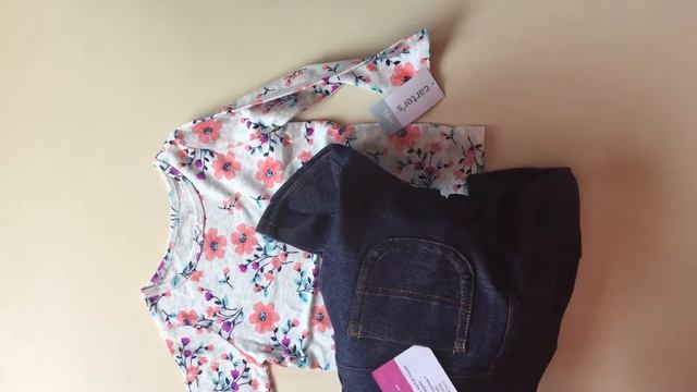 Комплект Carters для девочки с комбинезоном. Модно и удобно смотреть онлайн