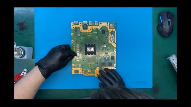 Чистка обслуживание и замена жидкого металла на Playstation 5