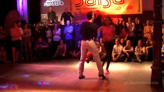 Nina Uszkureit - Cha Cha Cha-Demonstration Süddeutsche Salsa-Meisterschaft смотреть онлайн