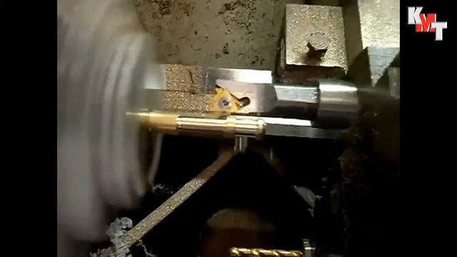 Токарный станок с ЧПУ KMT KE - видео рабочего процесса, часть 1 смотреть онлайн