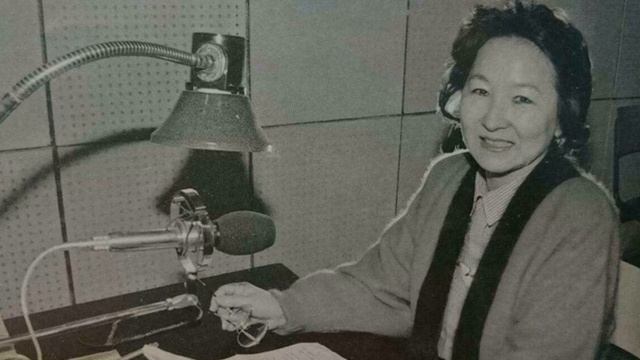 Зейнел-Ғаби Иманбаев "Сырғалы" әңгімесі. Оқитын Сауық Жақанова смотреть онлайн