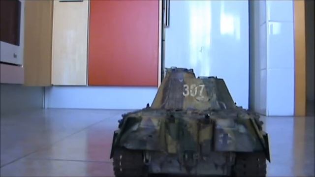 Panther 1/16 Panzerführer Angel(www.lacadenaherrumbrosa.com) смотреть онлайн