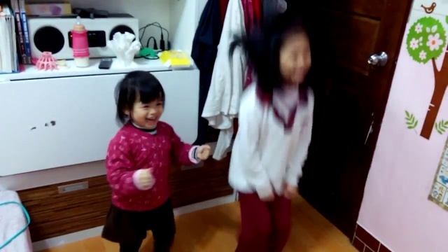 Rita and Rhea are dancing part 1 смотреть онлайн