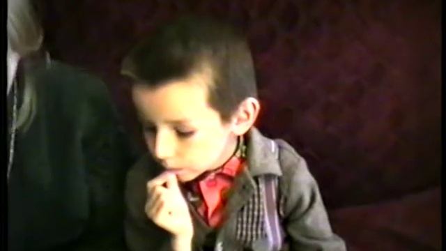 1 1. Исполнилось Лиане 13 лет, Эрику 5лет\ Лето 1995г с.В-Киги смотреть онлайн