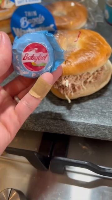 Ultimate Tuna 🐟 🧀 cheese melt #shorts #tunamelt #sandwich #lunchideas смотреть онлайн
