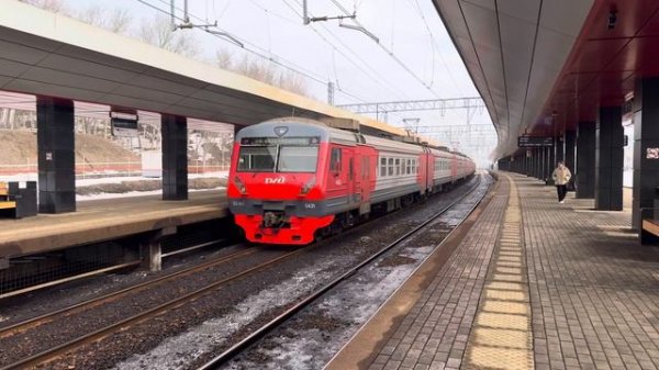 Легенда) Электропоезд ЭД4М-0431,Апрелевка-Жел-дор,на станции Минская D4