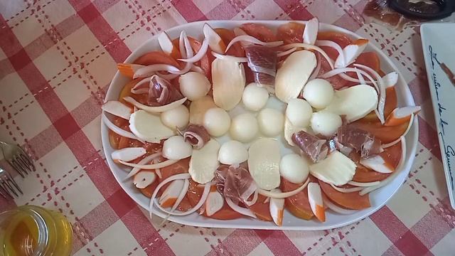 Ensalada veraniega de mozzarella, melon y jamon..super refrescante y exquisita!!!Exito seguro👏👏👏👏♥️ смотреть онлайн
