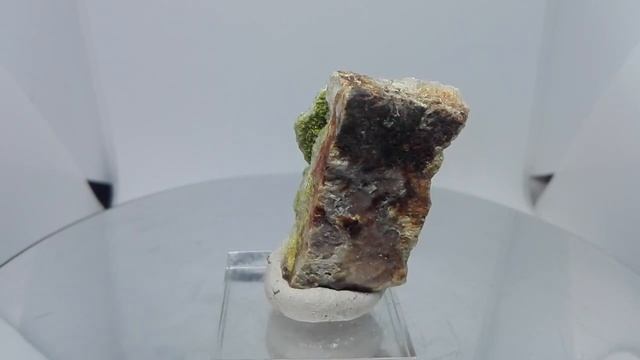 AM0906 Pyromorphite Krandorf смотреть онлайн
