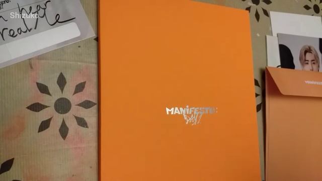 Enhypen Manifesto Day 1 album unboxing смотреть онлайн