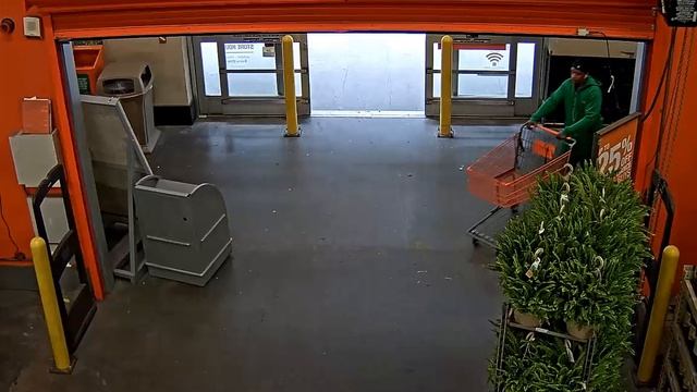 Sexual Assault Suspect Spotted on Camera Shopping, NYPD Says смотреть онлайн