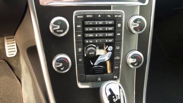 Volvo XC60 T5 245PK Geartronic R-Design смотреть онлайн